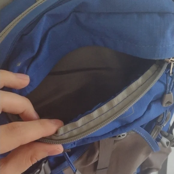 Blue and Gray Backpack (J78)